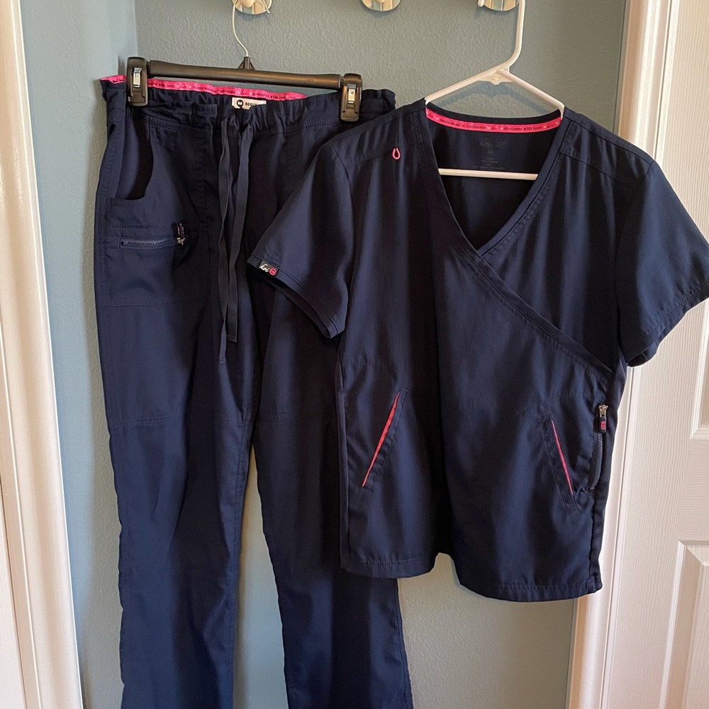Koi navy blue scrub set size medium